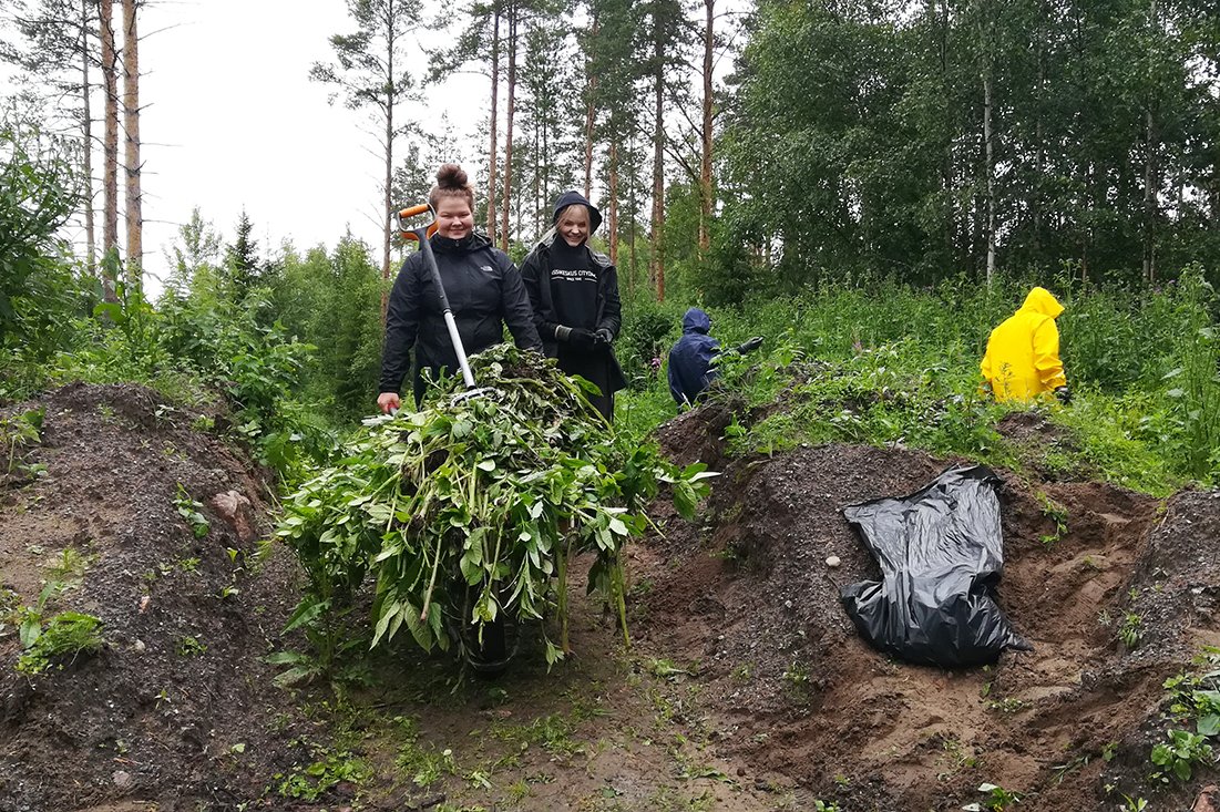 Senni Partanen ja Santra Peuralahti