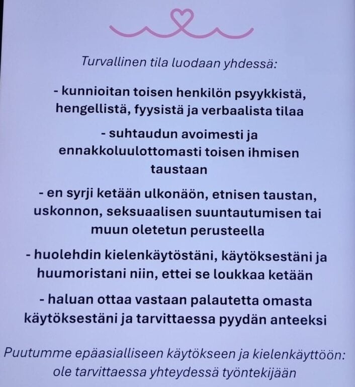 Turvallisemman tilan periaatteet voivat vaihdella seurakunnissa, yhdistyksissä, tai työpaikoilla, mutta niillä halutaan luoda paikka, joka on paikallaolijoille ja osallistujille tunne fyysisestä ja henkisestä turvallisuudesta. Sanavalinta ”turvallisempi” sanan ”turvallinen” sijasta viittaa siihen, ettei täysin turvallista tilaa pystytä koskaan luomaan ja lupaamaan.[